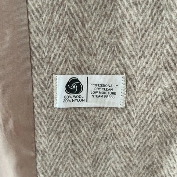 Vintage Wool Coat - Ms. Freddi - Picture 6 of 9